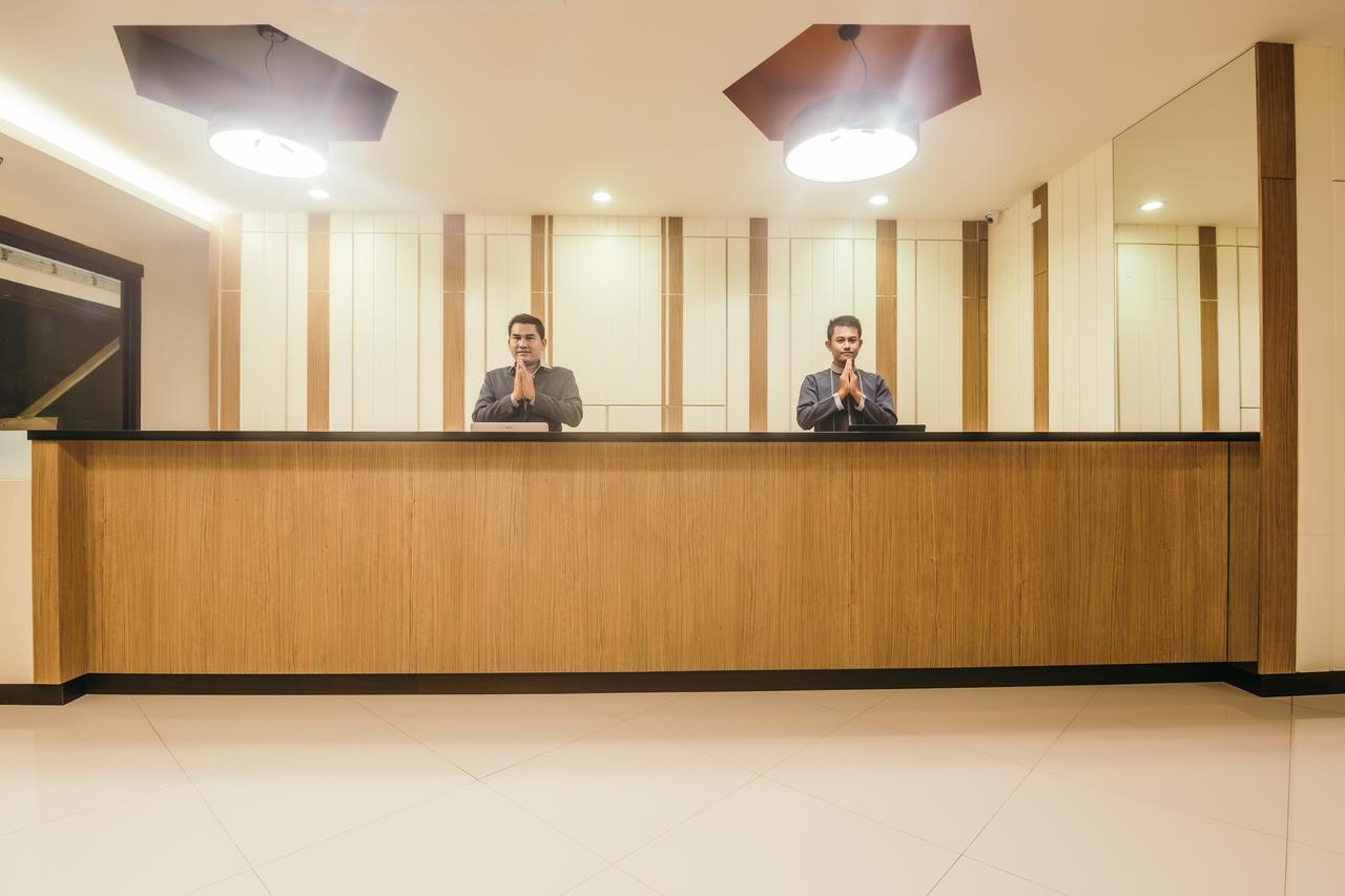 Memoire Hornbill Hotel Кучинг Екстериор снимка